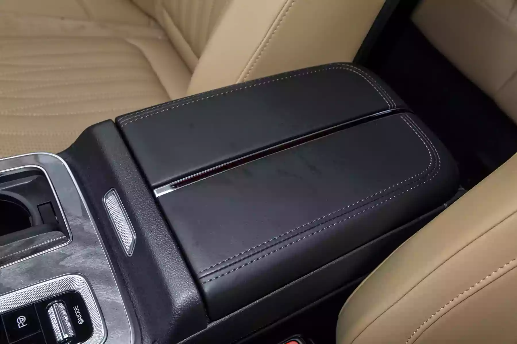 hongqi hs5 picture (6)