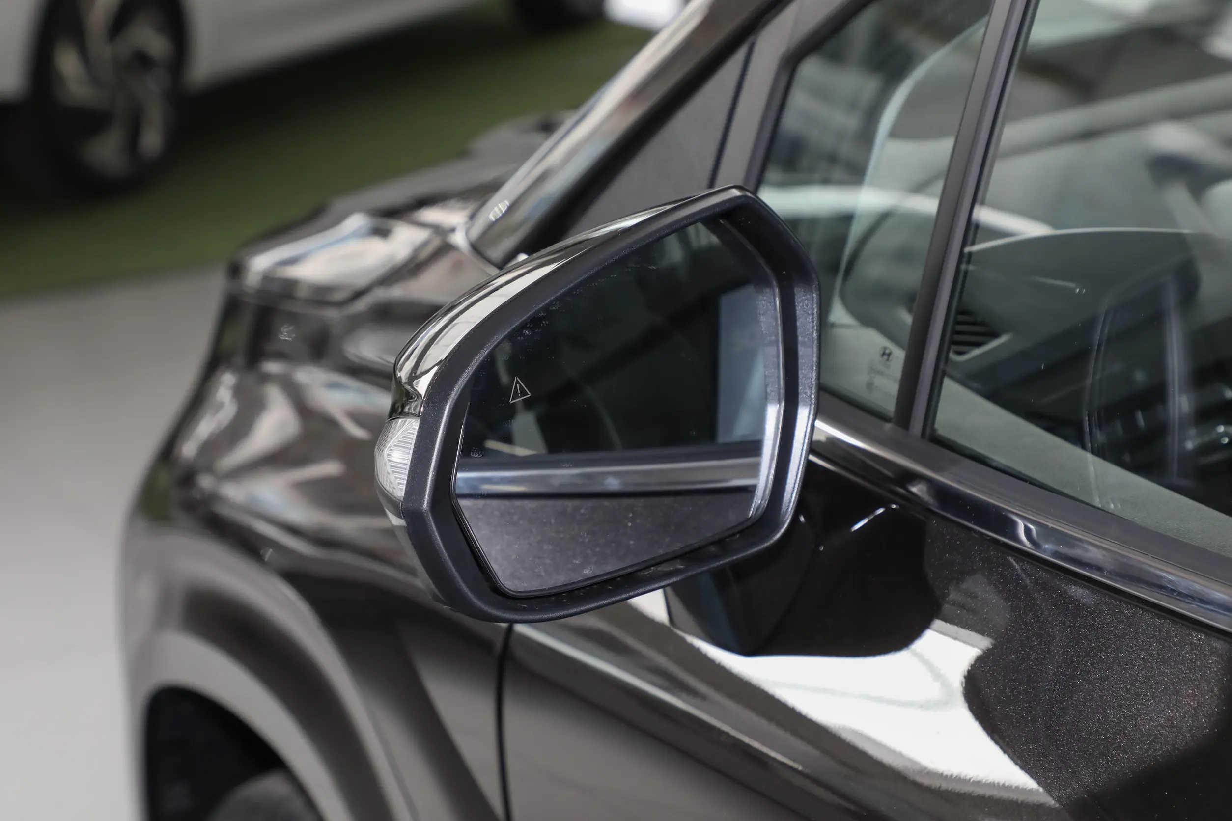 hyundai custo 2024 picture-2