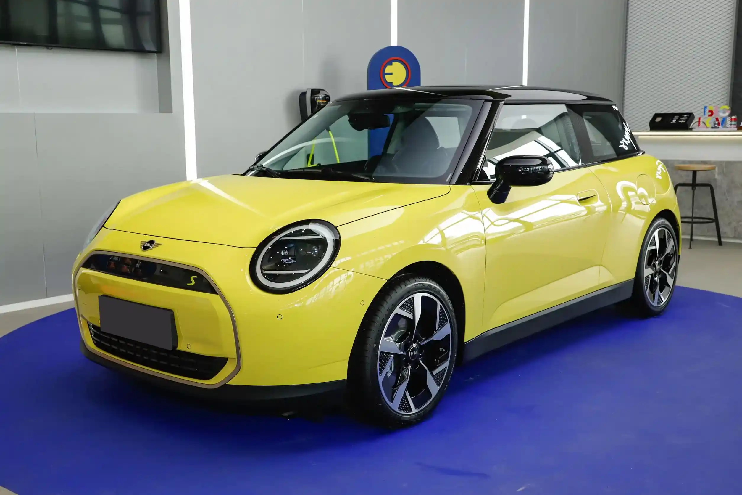 mini cooper ev picture (10)