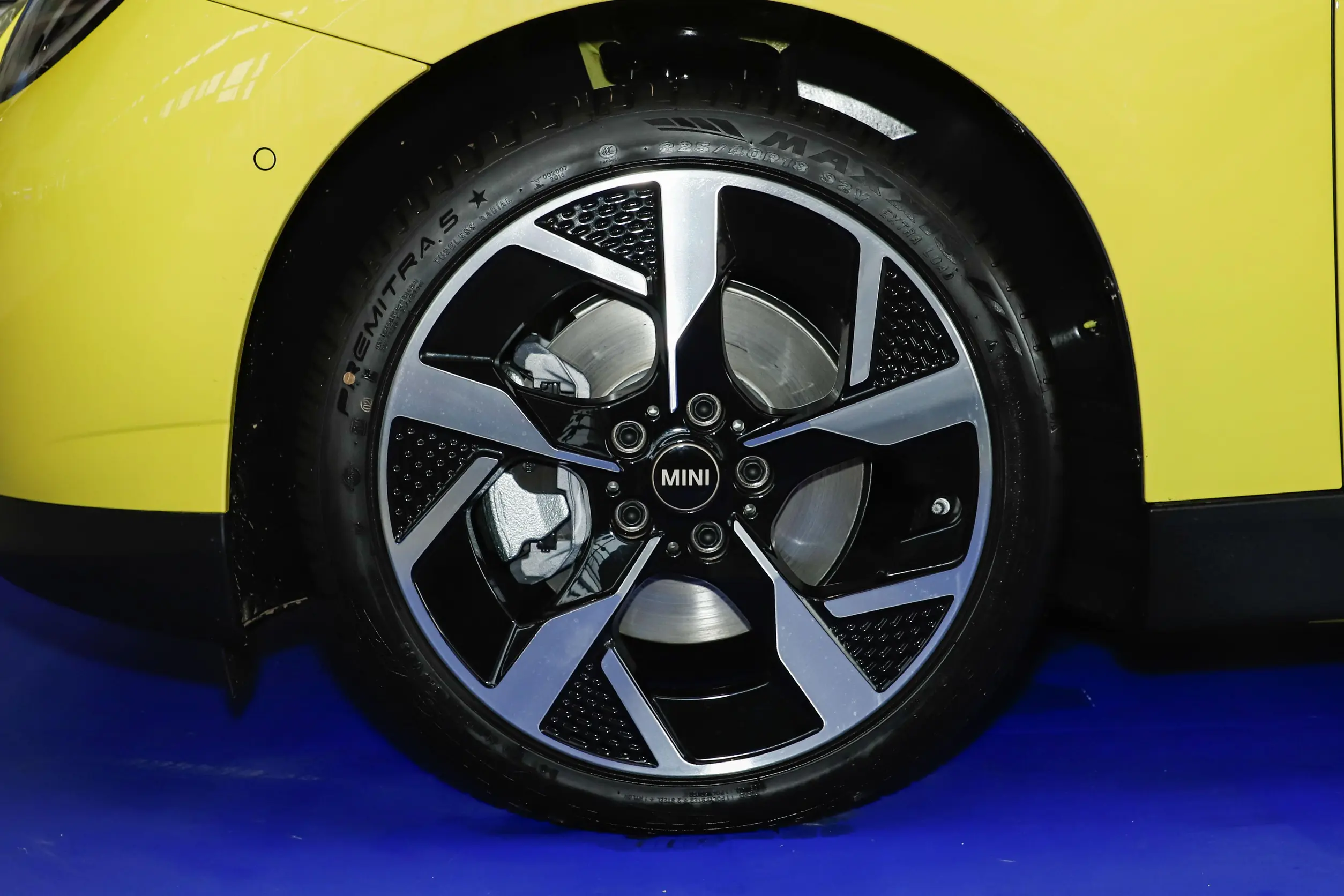 mini cooper ev picture (13)