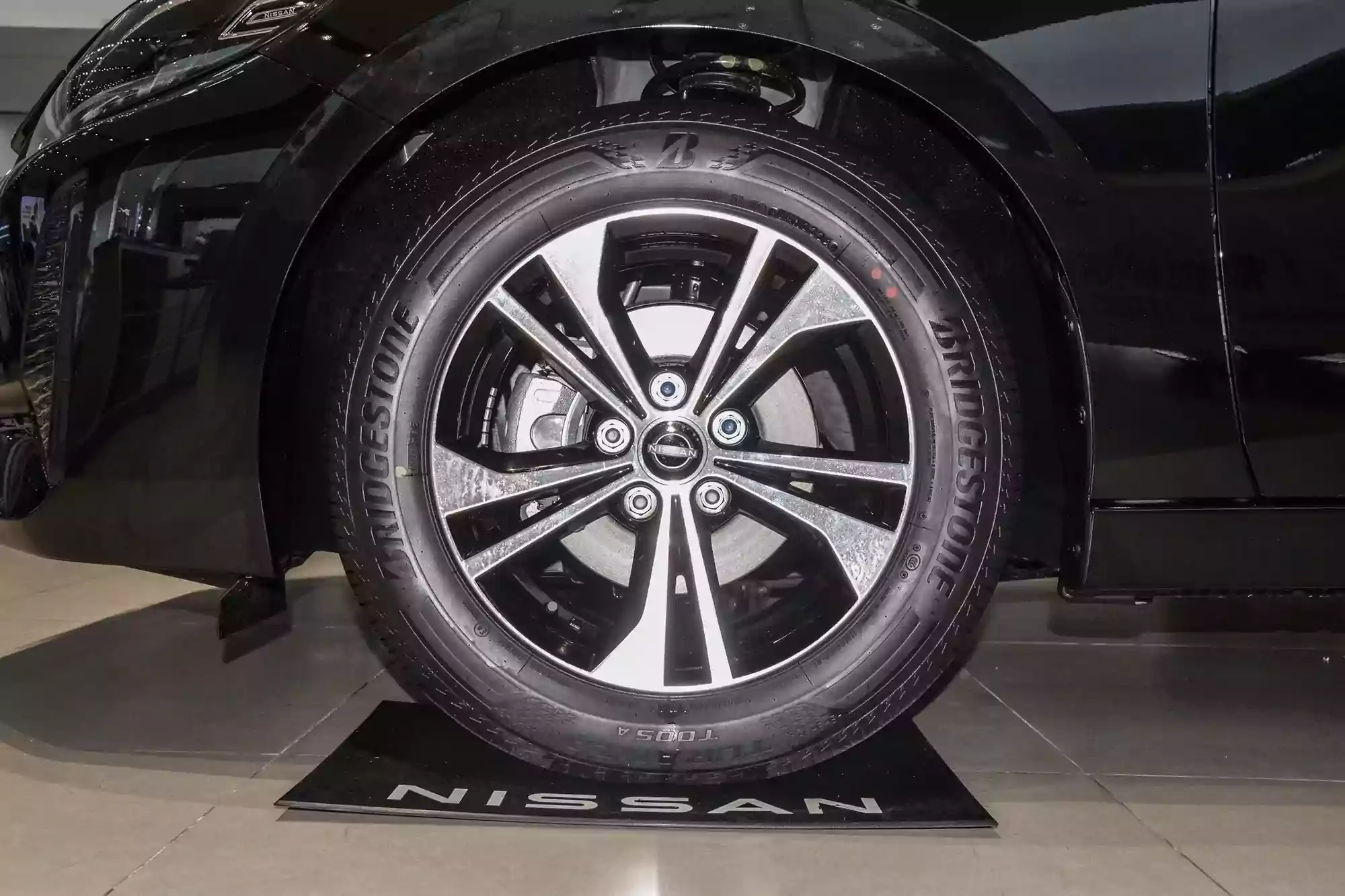 nissan sylphy 2024 picture-2