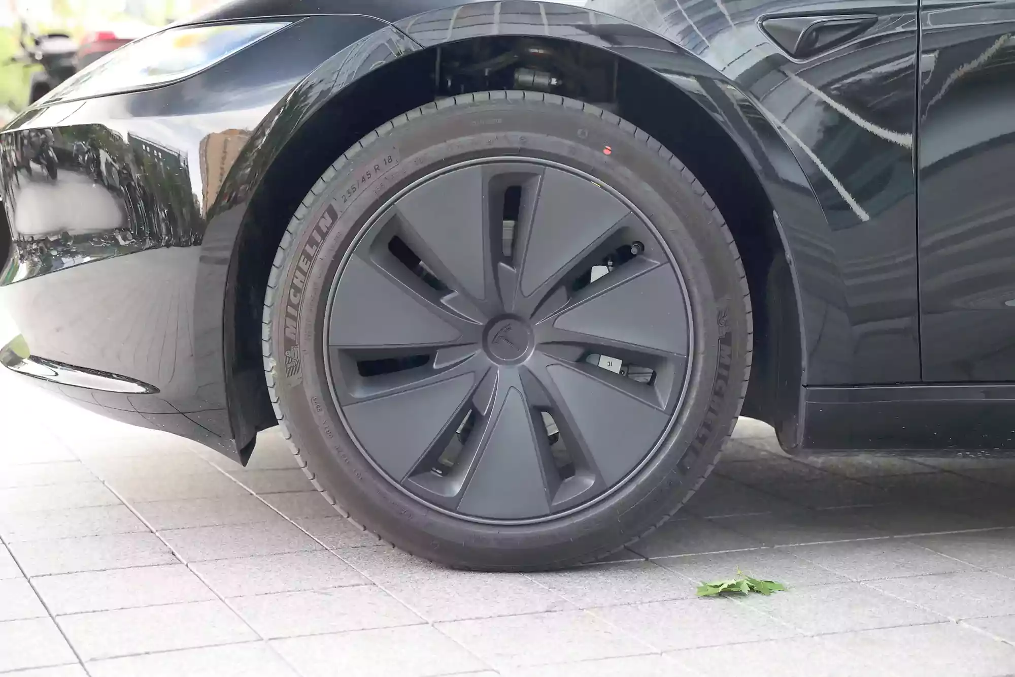 tesla model 3 изображение (10)