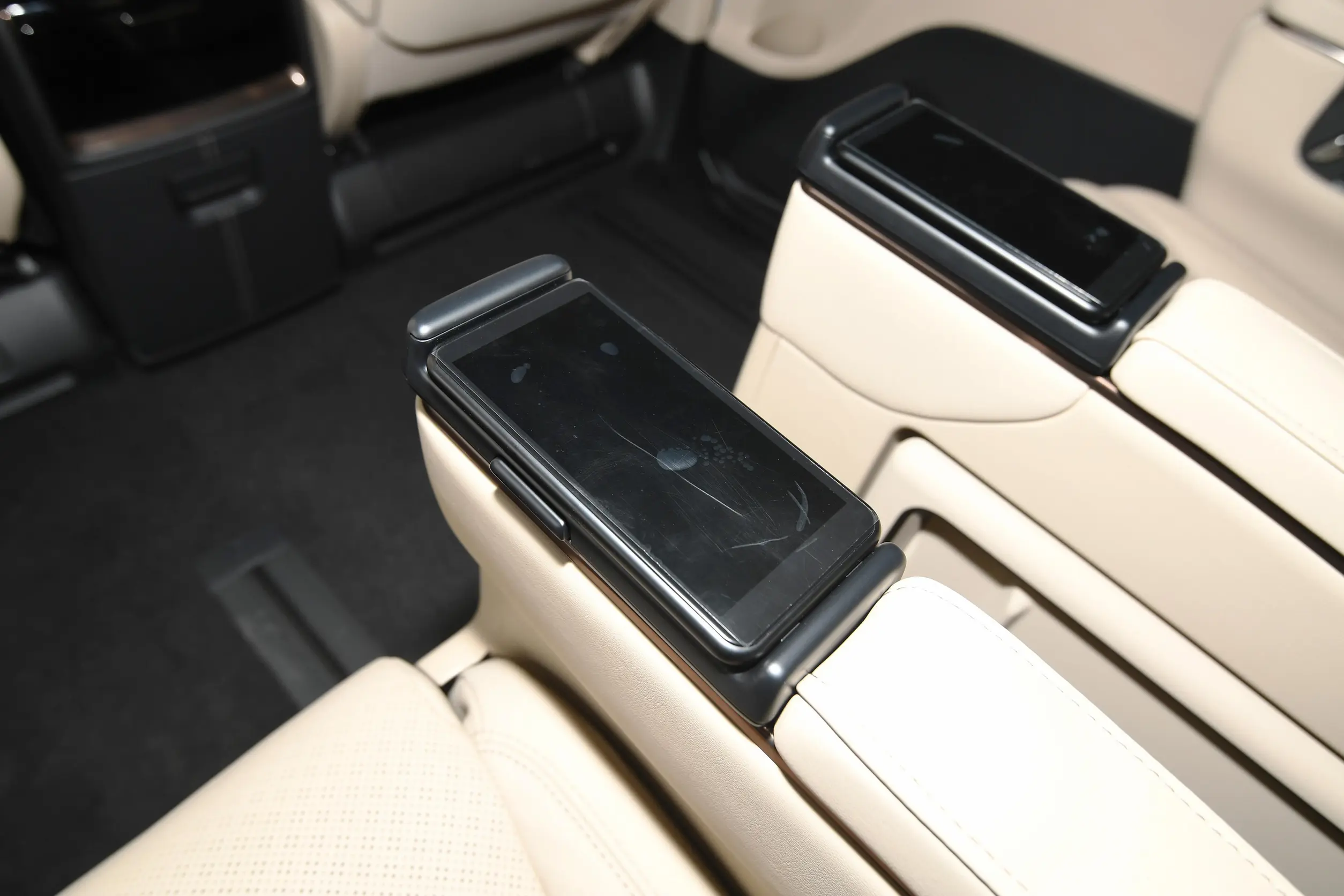 toyota alphard picture (5)