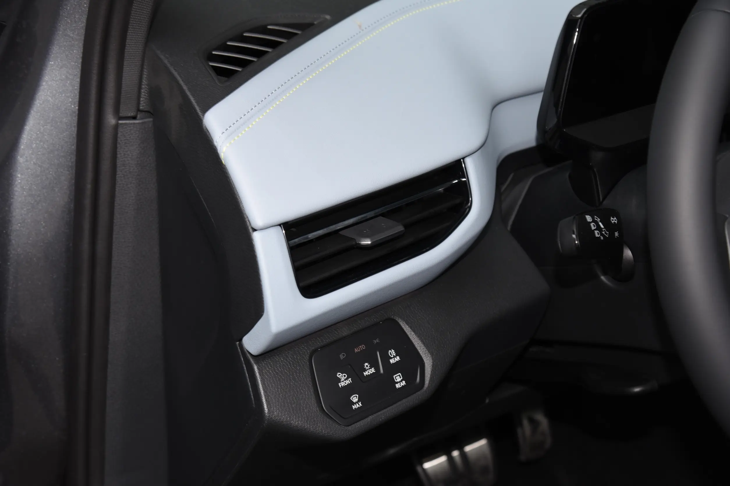 volkswagen id.4 x изображение (3)