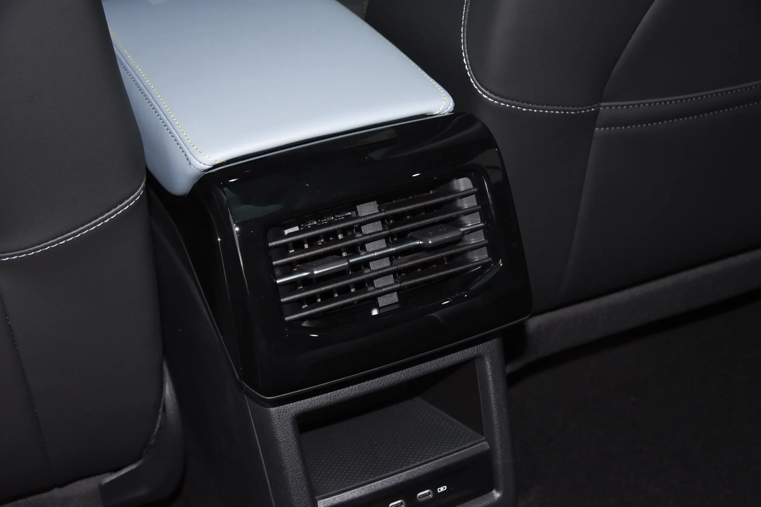 volkswagen id.4 x изображение (8)