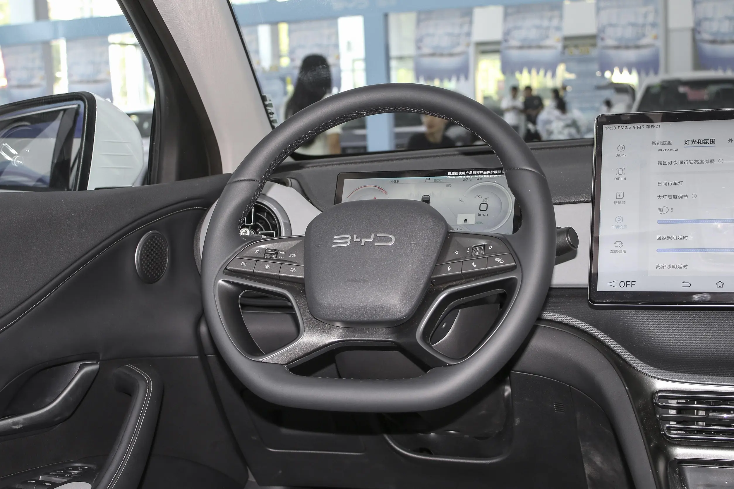 byd sea lion 05 dm 2025 интерьер-2