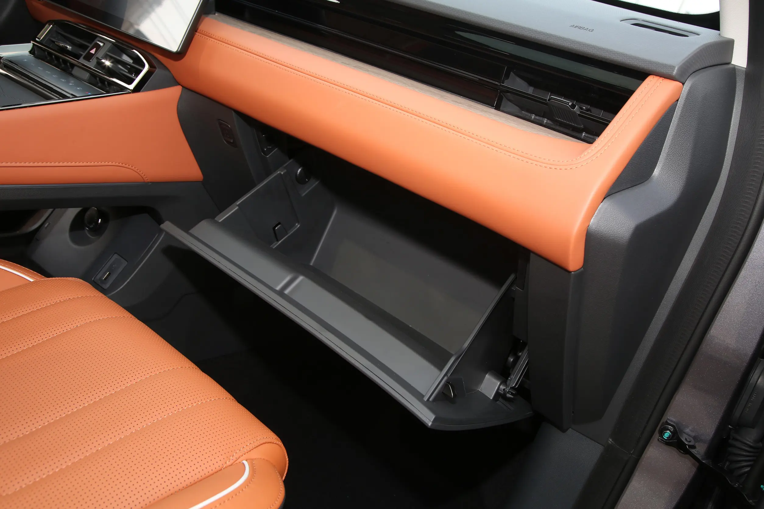 jetour deashing 2025 interior-4