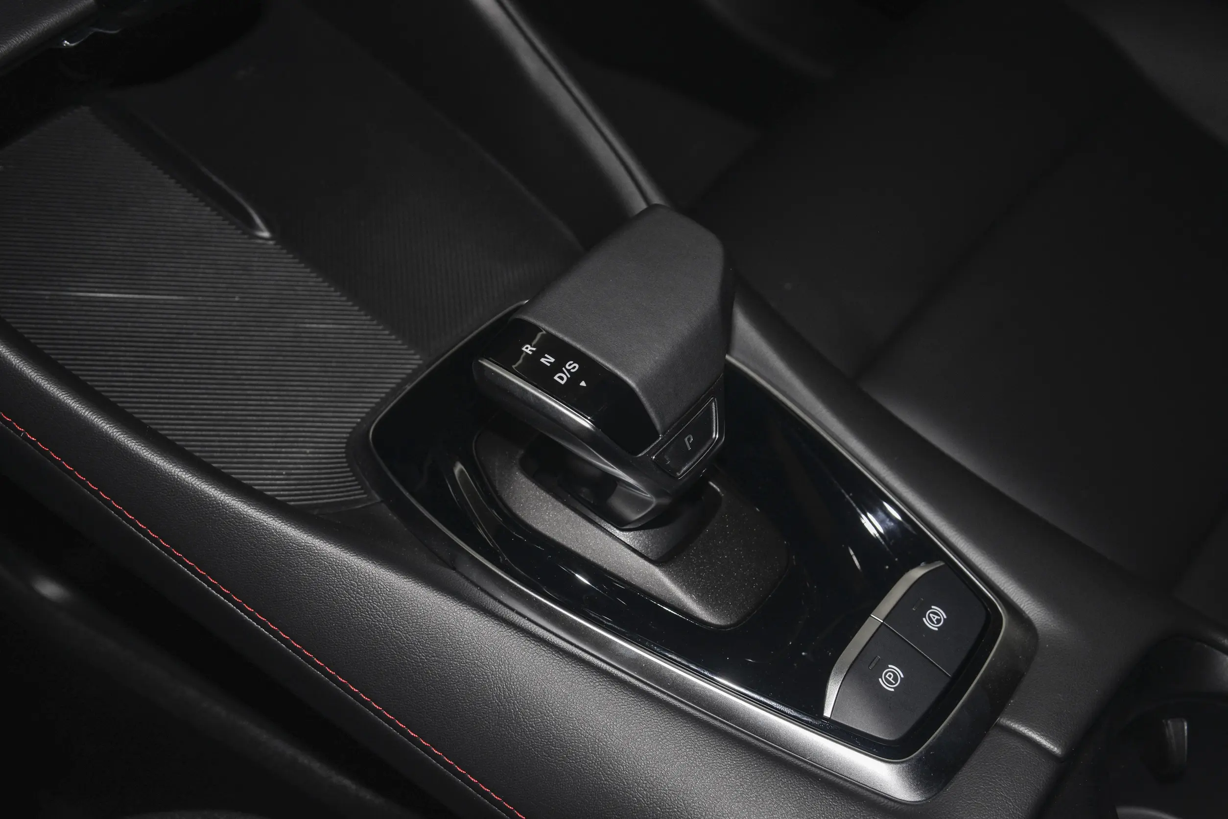 mg motor mg5 2025 интерьер-3
