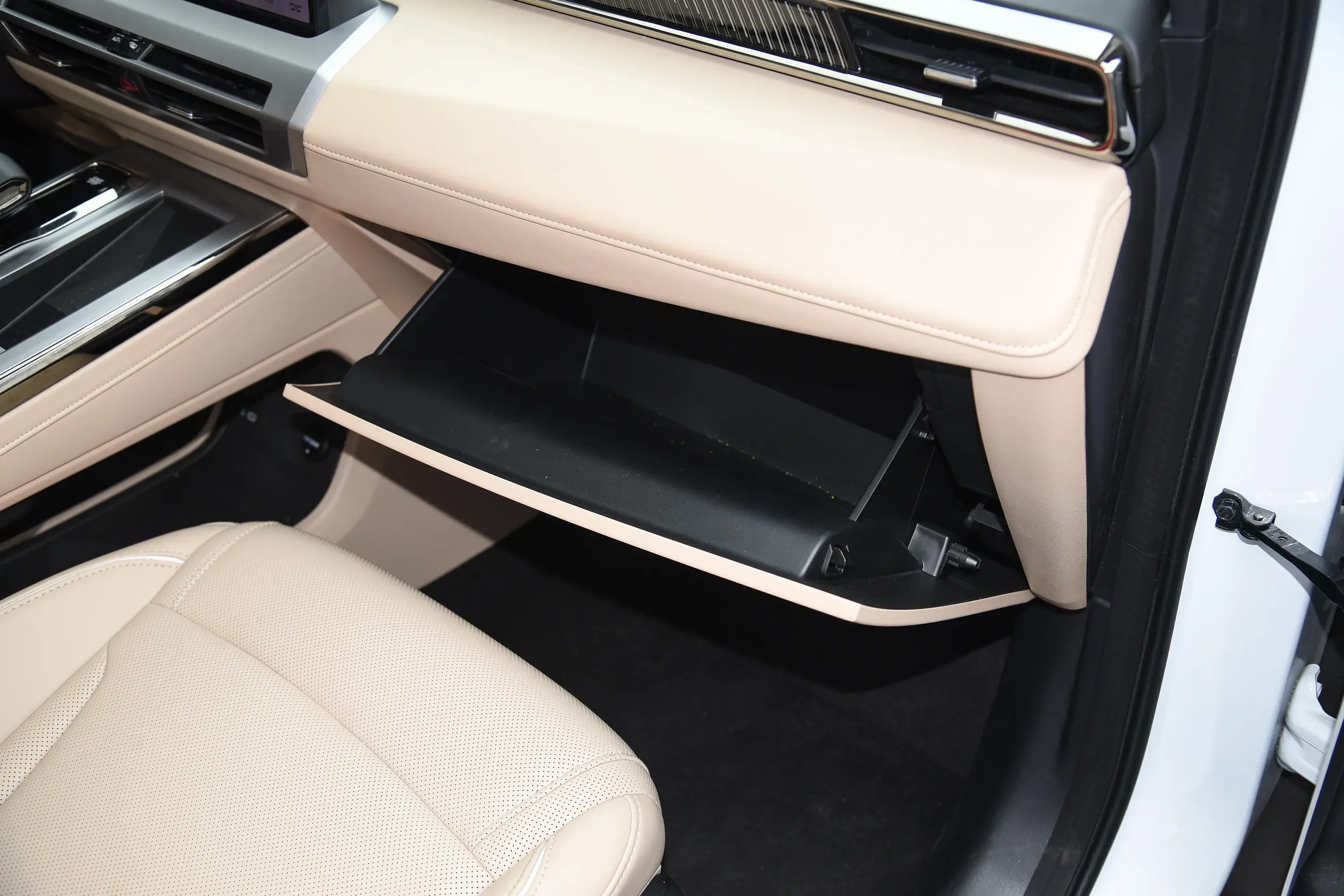 gac trumpchi gs4 2024 интерьер-4