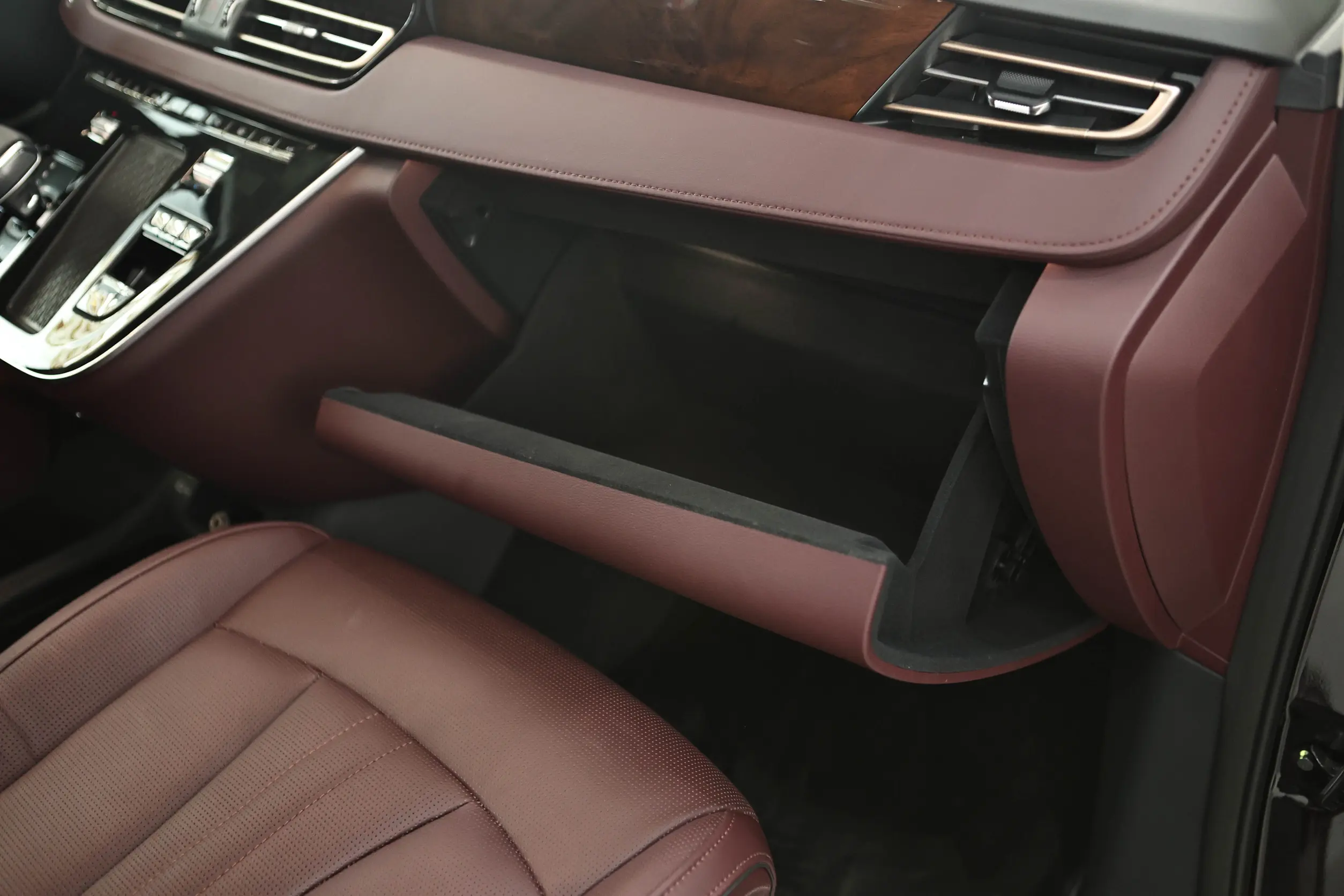 hongqi hq9 phev 2024 интерьер-4