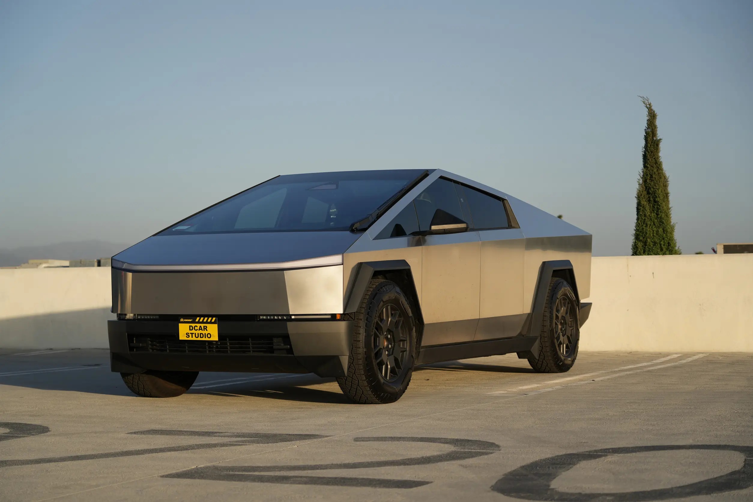 Tesla Cybertruck Beast