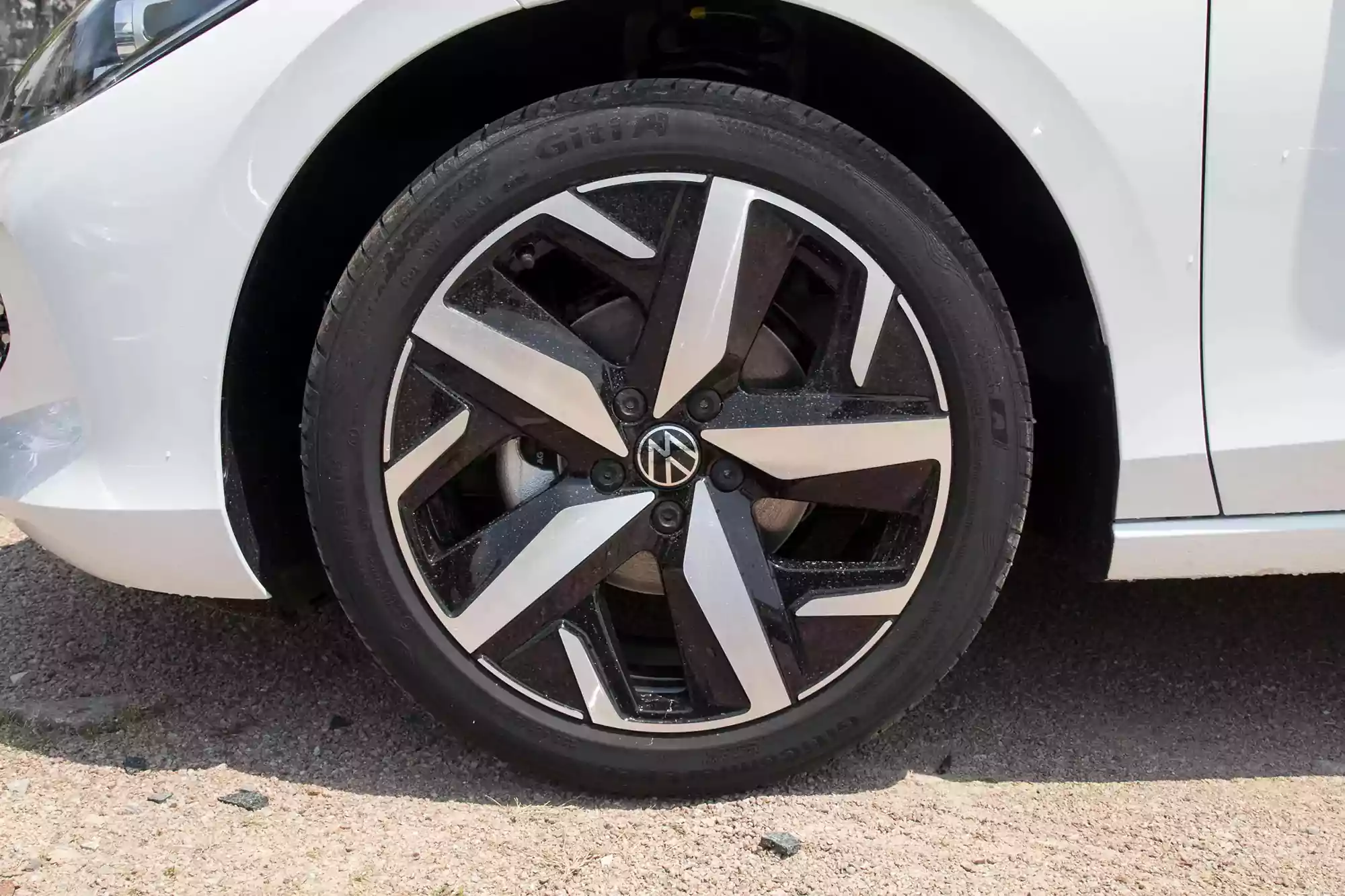 volkswagen lamando 2025 picture (8)