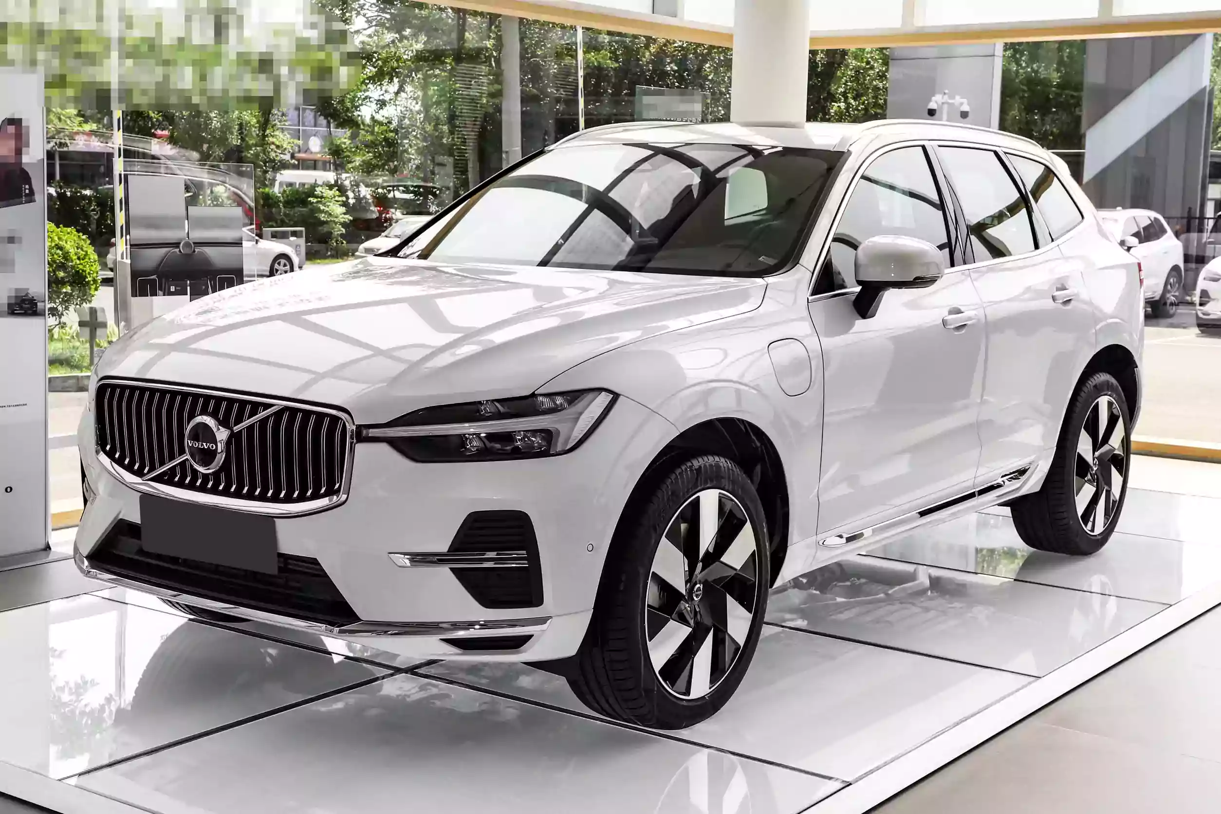 volvo xc60 phev 2025 изображение (3)
