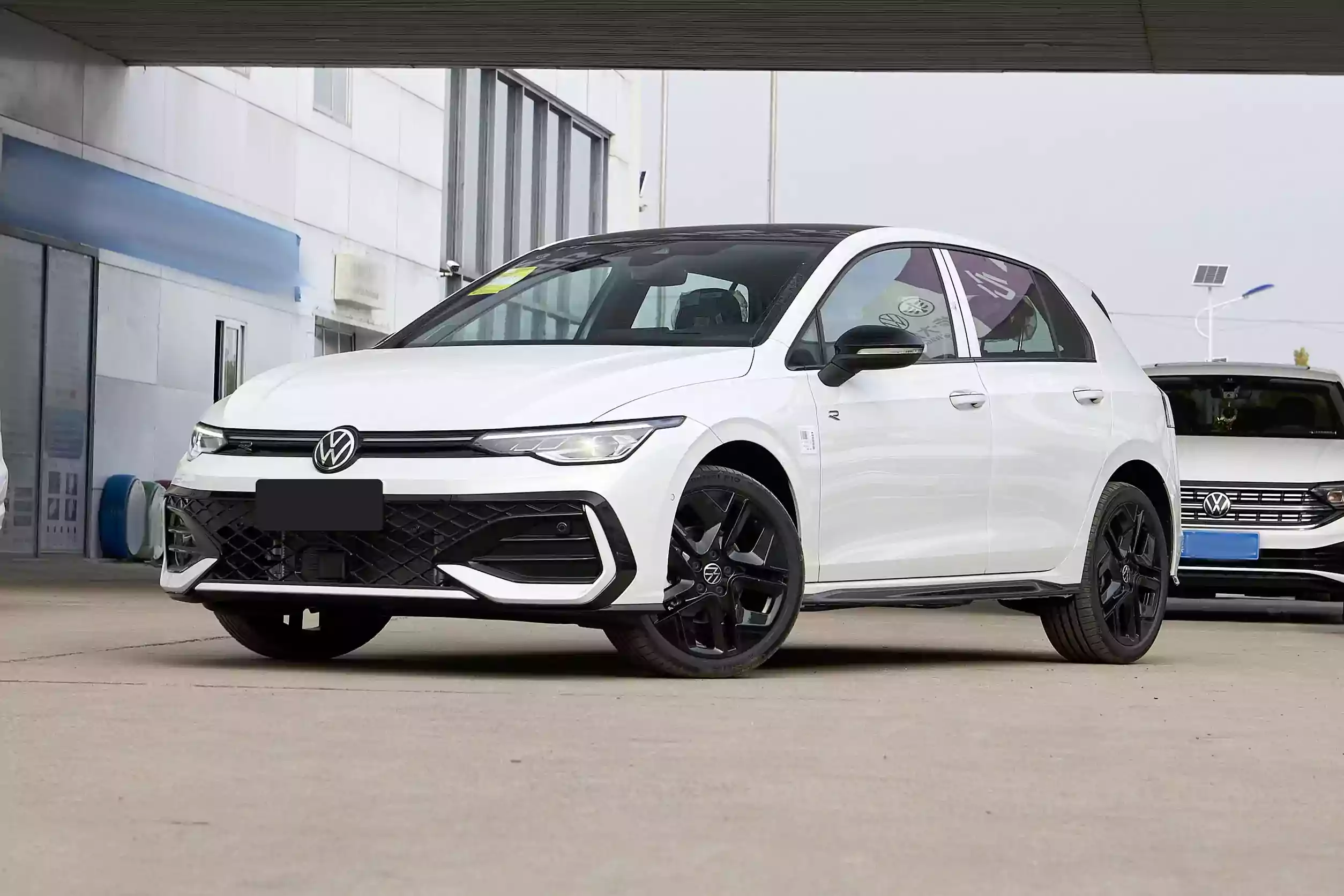 volkswagen golf 2025 picture (10)