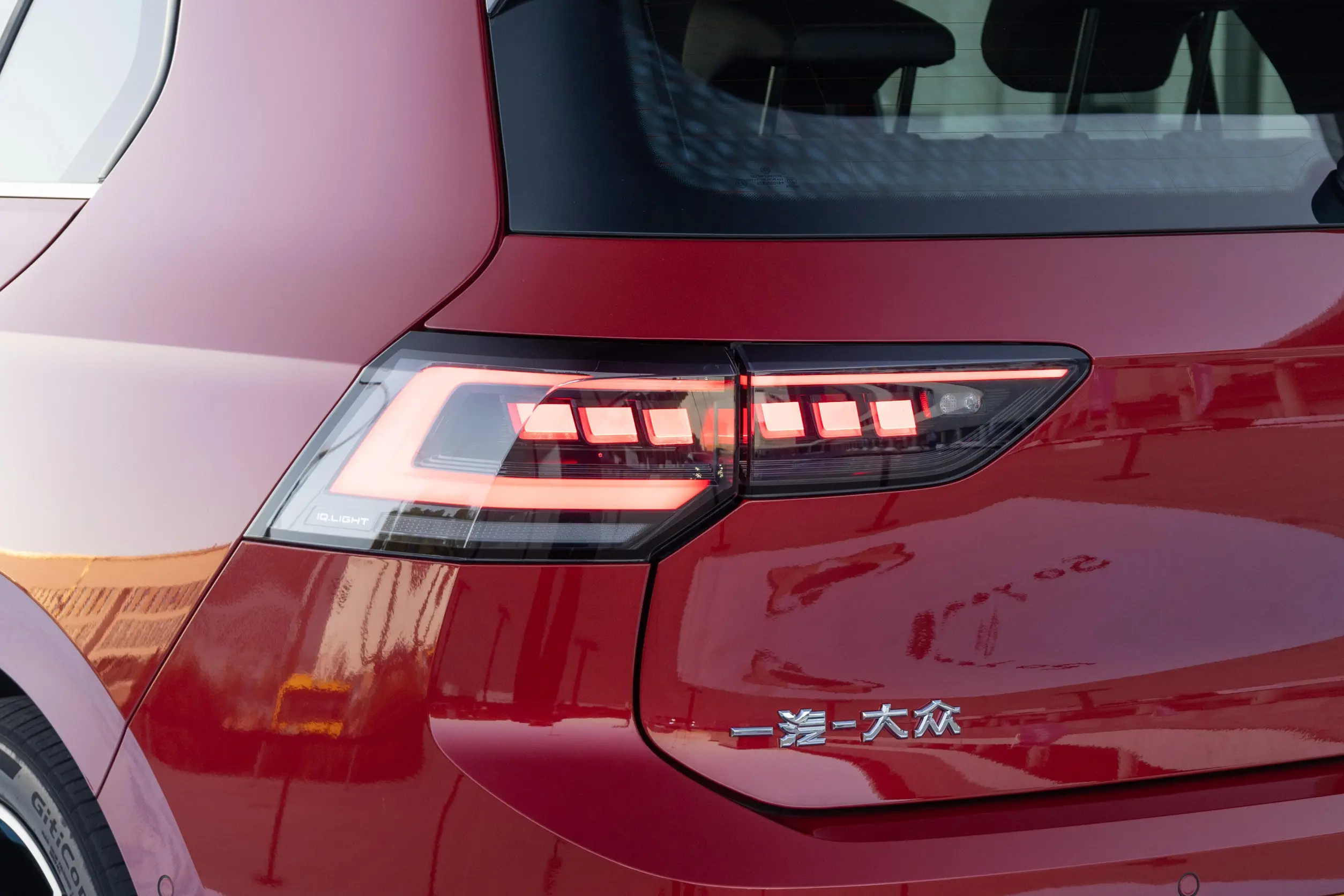 volkswagen golf gti 2025 picture (7)
